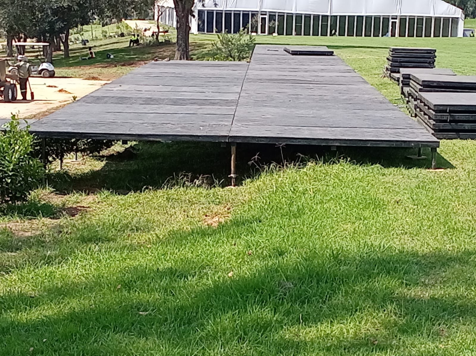 Elevated Deck Flooring Hire in Gauteng, Raised Platforms for Uneven Ground