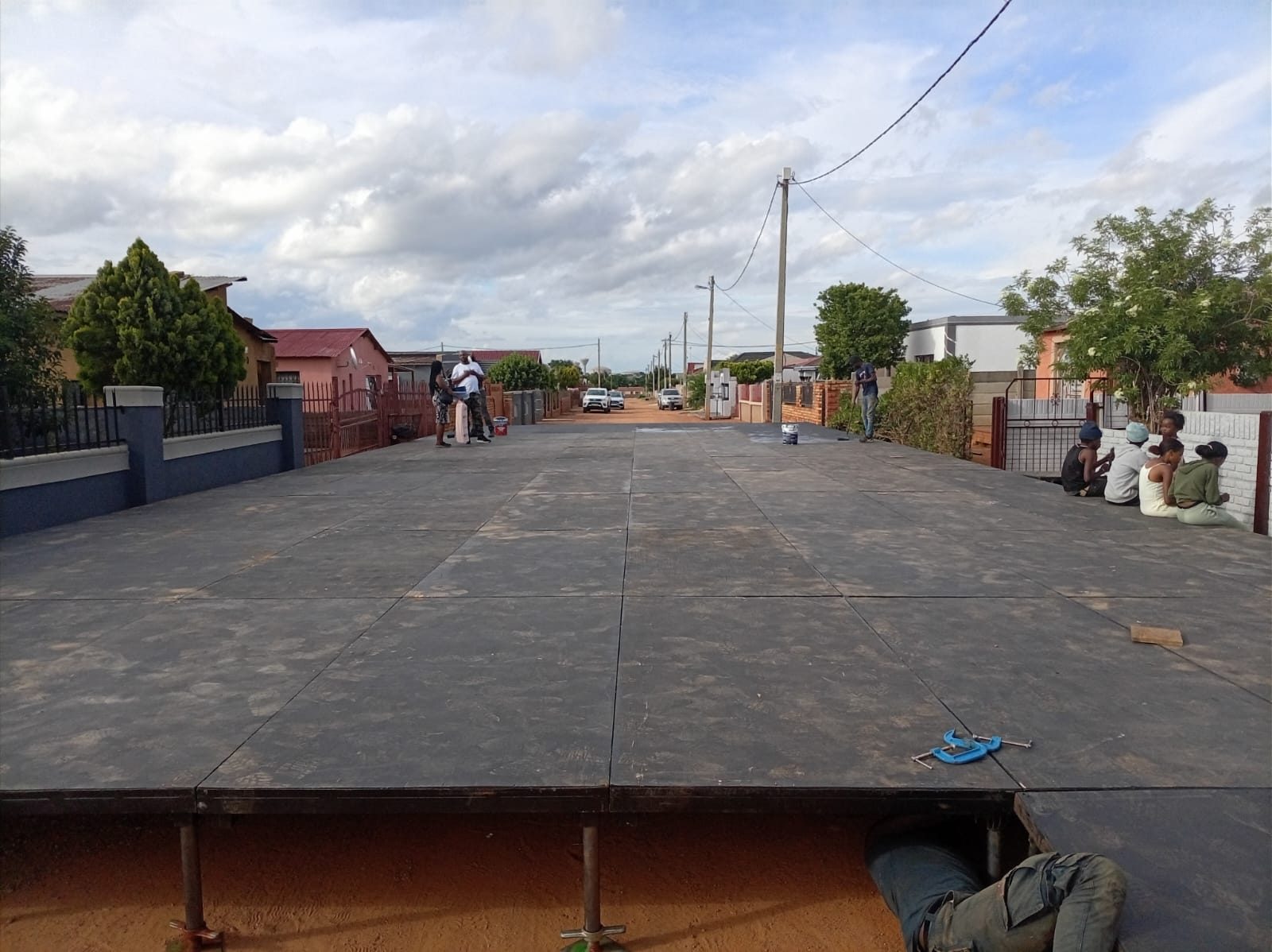 Elevated Deck Flooring Hire in Gauteng, Raised Platforms for Uneven Ground